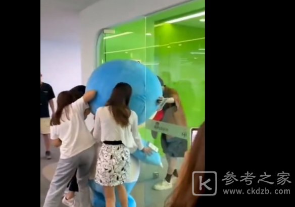 摩尔头被夹是什么梗？摩尔庄园新浪扫楼头被夹事件介绍图片4